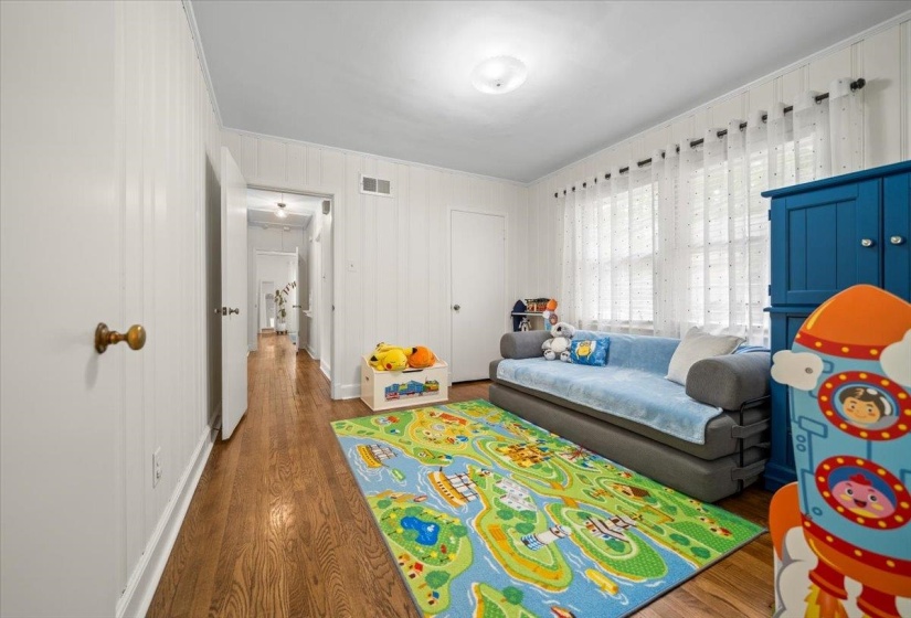 163 MENDENHALL RD, Memphis, Tennessee 38117, 3 Bedrooms Bedrooms, 7 Rooms Rooms,2 BathroomsBathrooms,Residential,For Sale,MENDENHALL,10224168