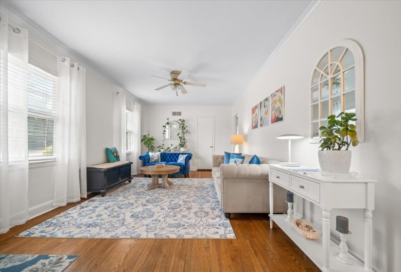163 MENDENHALL RD, Memphis, Tennessee 38117, 3 Bedrooms Bedrooms, 7 Rooms Rooms,2 BathroomsBathrooms,Residential,For Sale,MENDENHALL,10224168