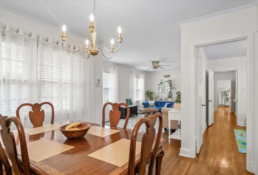 163 MENDENHALL RD, Memphis, Tennessee 38117, 3 Bedrooms Bedrooms, 7 Rooms Rooms,2 BathroomsBathrooms,Residential,For Sale,MENDENHALL,10224168