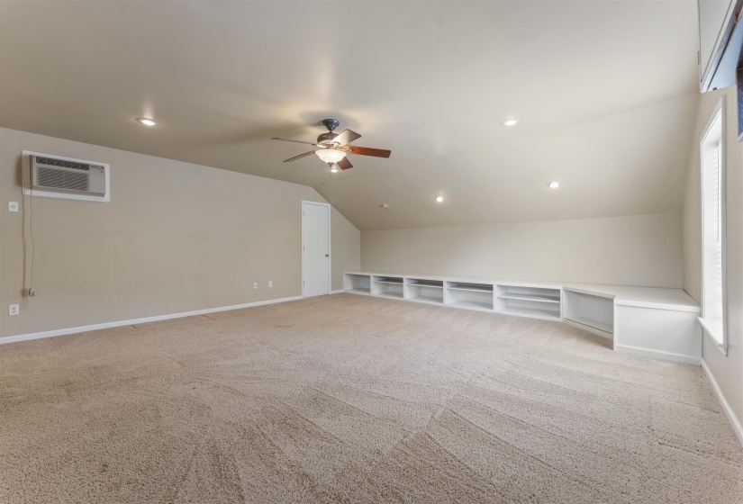 6195 ANDREA BLUFF CV, Bartlett, Tennessee 38135, 4 Bedrooms Bedrooms, 7 Rooms Rooms,2.1 BathroomsBathrooms,Residential,For Sale,ANDREA BLUFF,10224173