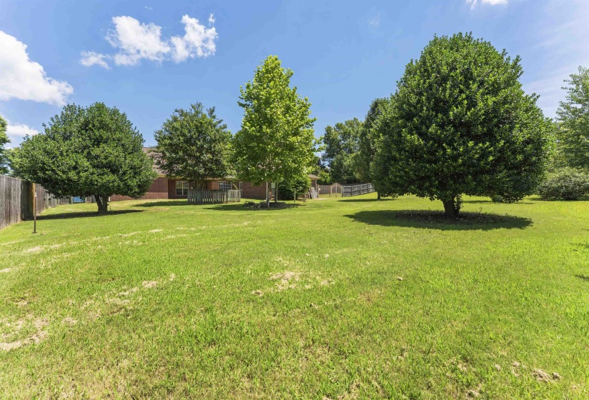6195 ANDREA BLUFF CV, Bartlett, Tennessee 38135, 4 Bedrooms Bedrooms, 7 Rooms Rooms,2.1 BathroomsBathrooms,Residential,For Sale,ANDREA BLUFF,10224173