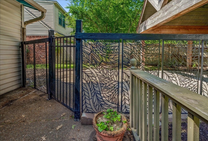 1574 STERLING DR, Memphis, Tennessee 38119, 3 Bedrooms Bedrooms, 7 Rooms Rooms,2 BathroomsBathrooms,Residential,For Sale,STERLING,10224178
