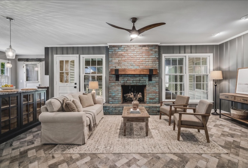 1574 STERLING DR, Memphis, Tennessee 38119, 3 Bedrooms Bedrooms, 7 Rooms Rooms,2 BathroomsBathrooms,Residential,For Sale,STERLING,10224178