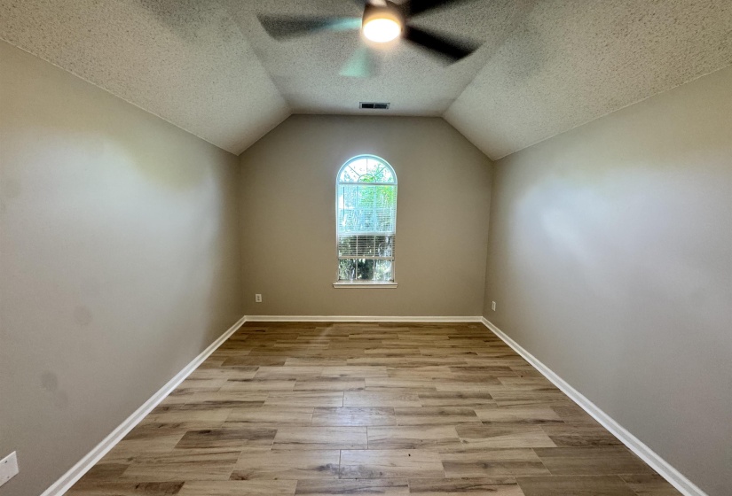 6628 WHITTEN GROVE DR, Memphis, Tennessee 38134, 3 Bedrooms Bedrooms, 6 Rooms Rooms,2 BathroomsBathrooms,Rental Properties,For Sale,WHITTEN GROVE,10224206
