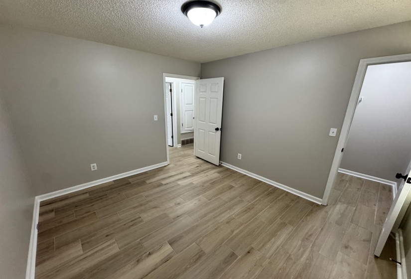 6628 WHITTEN GROVE DR, Memphis, Tennessee 38134, 3 Bedrooms Bedrooms, 6 Rooms Rooms,2 BathroomsBathrooms,Rental Properties,For Sale,WHITTEN GROVE,10224206