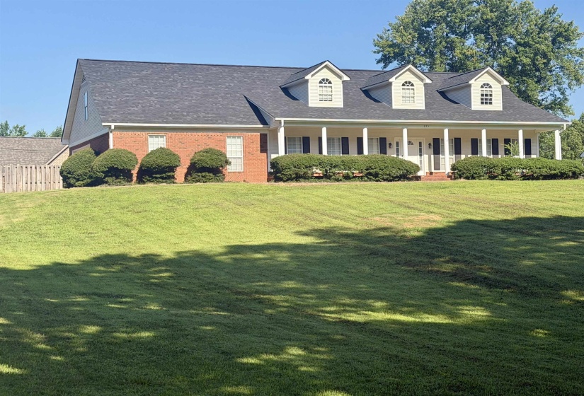 271 MEADOWLAND DR, Unicorp/Drummonds, Tennessee 38023, 6 Bedroom Bedrooms, 10 Room Rooms,3.1 BathroomBathrooms,Rental Properties,For Sale,MEADOWLAND,0,10224223