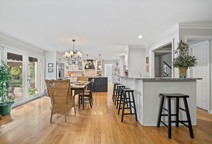8359 DRURY LN, Germantown, Tennessee 38139, 4 Bedroom Bedrooms, 10 Room Rooms,4 BathroomBathrooms,Residential,For Sale,DRURY,0,10223582