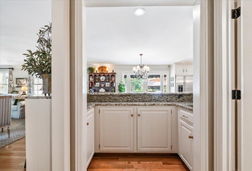 8359 DRURY LN, Germantown, Tennessee 38139, 4 Bedroom Bedrooms, 10 Room Rooms,4 BathroomBathrooms,Residential,For Sale,DRURY,0,10223582