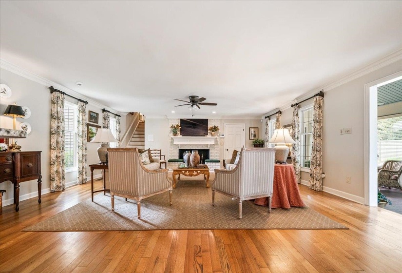 8359 DRURY LN, Germantown, Tennessee 38139, 4 Bedroom Bedrooms, 10 Room Rooms,4 BathroomBathrooms,Residential,For Sale,DRURY,0,10223582