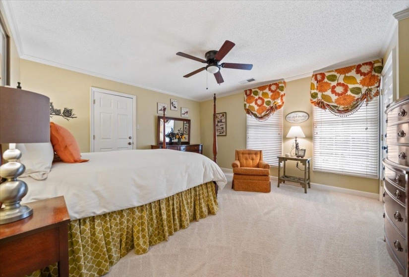8359 DRURY LN, Germantown, Tennessee 38139, 4 Bedroom Bedrooms, 10 Room Rooms,4 BathroomBathrooms,Residential,For Sale,DRURY,0,10223582