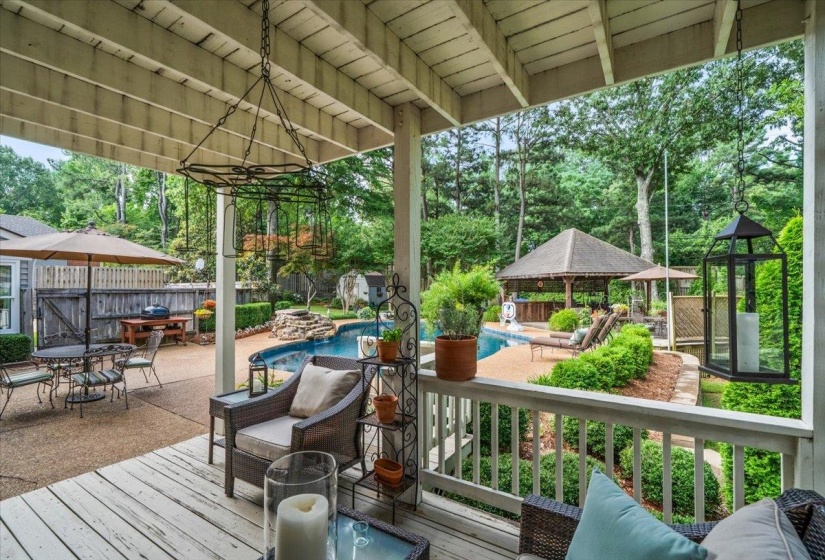 8359 DRURY LN, Germantown, Tennessee 38139, 4 Bedroom Bedrooms, 10 Room Rooms,4 BathroomBathrooms,Residential,For Sale,DRURY,0,10223582