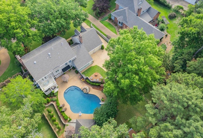 8359 DRURY LN, Germantown, Tennessee 38139, 4 Bedroom Bedrooms, 10 Room Rooms,4 BathroomBathrooms,Residential,For Sale,DRURY,0,10223582