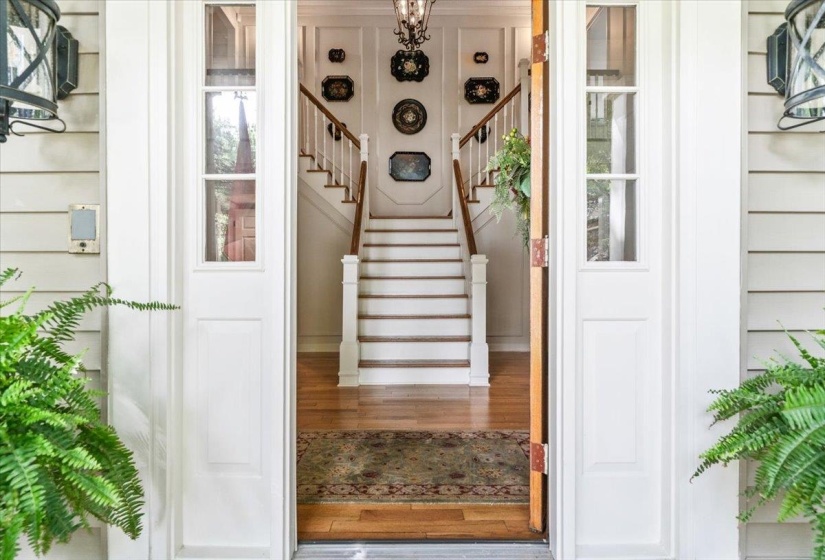 8359 DRURY LN, Germantown, Tennessee 38139, 4 Bedroom Bedrooms, 10 Room Rooms,4 BathroomBathrooms,Residential,For Sale,DRURY,0,10223582