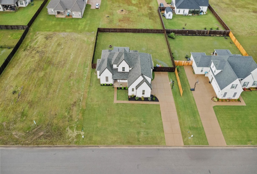 425 CAMBRIDGE CV, Oakland, Tennessee 38060, 5 Bedroom Bedrooms, 9 Room Rooms,3 BathroomBathrooms,Residential,For Sale,CAMBRIDGE,0,10223800