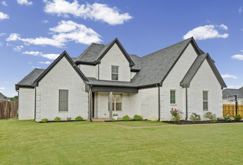 425 CAMBRIDGE CV, Oakland, Tennessee 38060, 5 Bedroom Bedrooms, 9 Room Rooms,3 BathroomBathrooms,Residential,For Sale,CAMBRIDGE,0,10223800