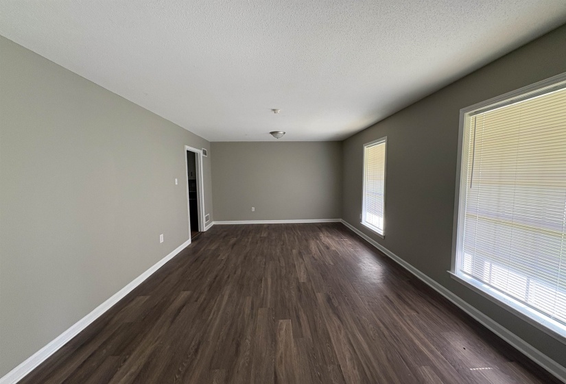 2331 EASTOVER DR, Memphis, Tennessee 38119, 3 Bedrooms Bedrooms, 6 Rooms Rooms,2 BathroomsBathrooms,Residential,For Sale,EASTOVER,10224187