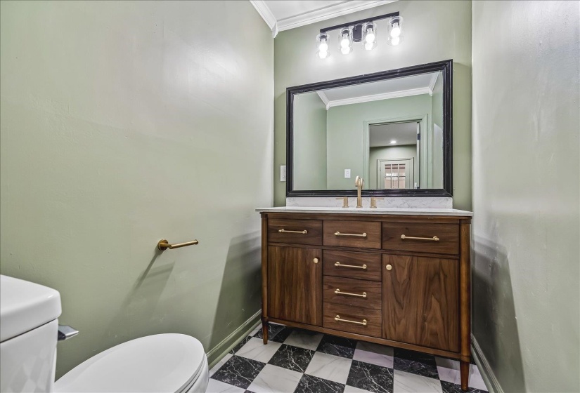 2040 RIDGEWAY RD, Memphis, Tennessee 38119, 4 Bedroom Bedrooms, 8 Room Rooms,2.1 BathroomBathrooms,Residential,For Sale,RIDGEWAY,0,10224189