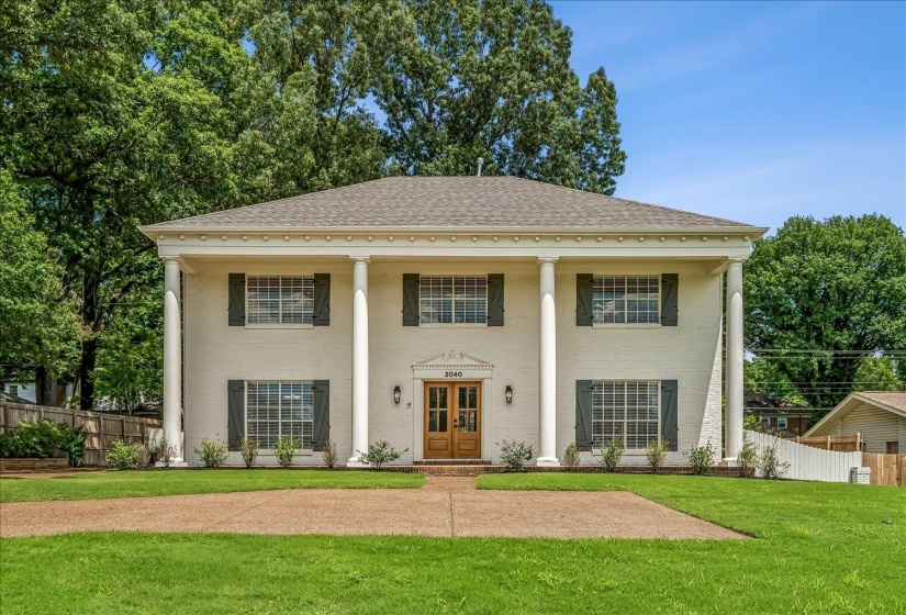 2040 RIDGEWAY RD, Memphis, Tennessee 38119, 4 Bedroom Bedrooms, 8 Room Rooms,2.1 BathroomBathrooms,Residential,For Sale,RIDGEWAY,0,10224189
