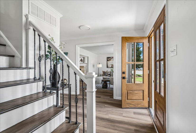 2040 RIDGEWAY RD, Memphis, Tennessee 38119, 4 Bedroom Bedrooms, 8 Room Rooms,2.1 BathroomBathrooms,Residential,For Sale,RIDGEWAY,0,10224189