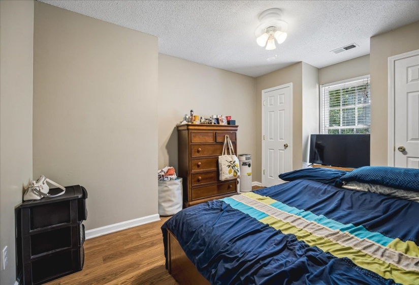 9324 OAK KNOLL CV, Cordova, Tennessee 38018, 4 Bedroom Bedrooms, 10 Room Rooms,3.1 BathroomBathrooms,Residential,For Sale,OAK KNOLL,0,10224192