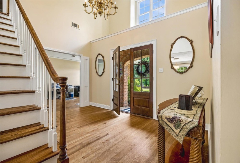 9324 OAK KNOLL CV, Cordova, Tennessee 38018, 4 Bedroom Bedrooms, 10 Room Rooms,3.1 BathroomBathrooms,Residential,For Sale,OAK KNOLL,0,10224192