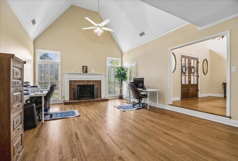 9324 OAK KNOLL CV, Cordova, Tennessee 38018, 4 Bedroom Bedrooms, 10 Room Rooms,3.1 BathroomBathrooms,Residential,For Sale,OAK KNOLL,0,10224192