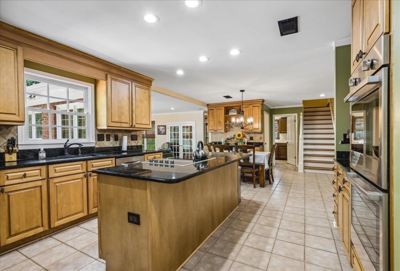 9324 OAK KNOLL CV, Cordova, Tennessee 38018, 4 Bedroom Bedrooms, 10 Room Rooms,3.1 BathroomBathrooms,Residential,For Sale,OAK KNOLL,0,10224192
