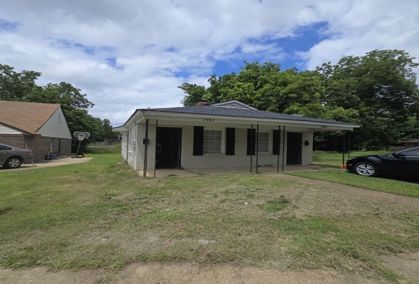 2982 SHANNON AVE, Memphis, Tennessee 38108, 2 Bedroom Bedrooms, 6 Room Rooms,2 BathroomBathrooms,Residential,For Sale,SHANNON,0,10224195