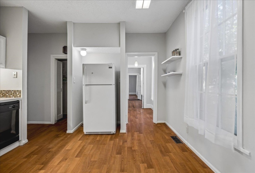1700 FAXON AVE, Memphis, Tennessee 38112, 4 Bedroom Bedrooms, 10 Room Rooms,2 BathroomBathrooms,Residential,For Sale,FAXON,0,10224201
