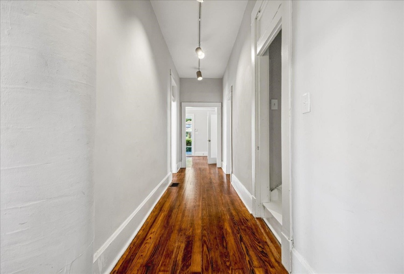 1700 FAXON AVE, Memphis, Tennessee 38112, 4 Bedroom Bedrooms, 10 Room Rooms,2 BathroomBathrooms,Residential,For Sale,FAXON,0,10224201