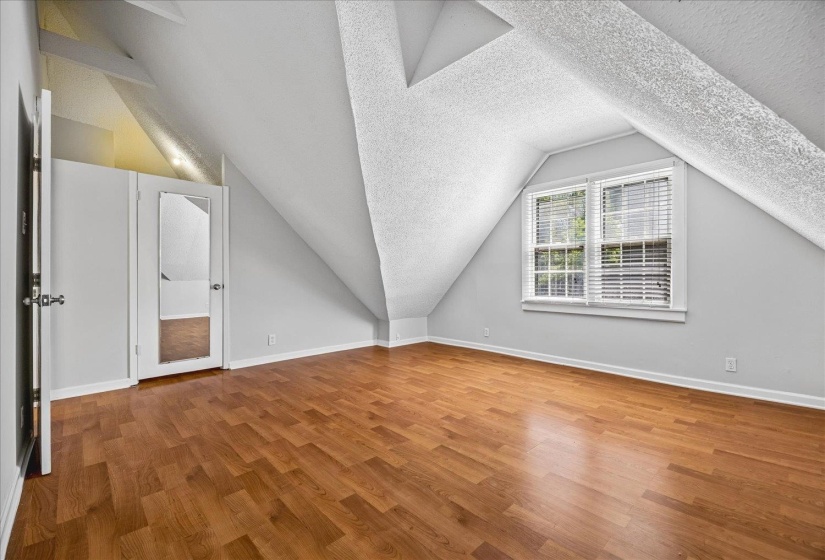 1700 FAXON AVE, Memphis, Tennessee 38112, 4 Bedroom Bedrooms, 10 Room Rooms,2 BathroomBathrooms,Residential,For Sale,FAXON,0,10224201