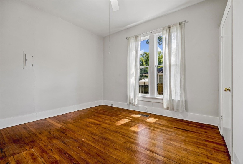 1700 FAXON AVE, Memphis, Tennessee 38112, 4 Bedroom Bedrooms, 10 Room Rooms,2 BathroomBathrooms,Residential,For Sale,FAXON,0,10224201