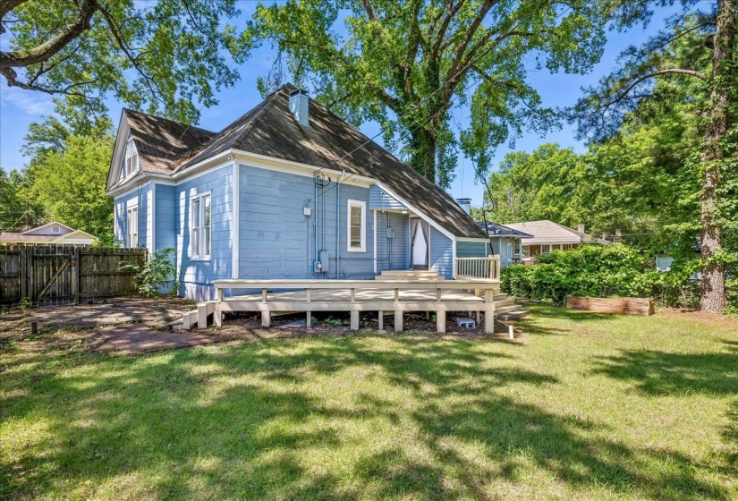 1700 FAXON AVE, Memphis, Tennessee 38112, 4 Bedroom Bedrooms, 10 Room Rooms,2 BathroomBathrooms,Residential,For Sale,FAXON,0,10224201