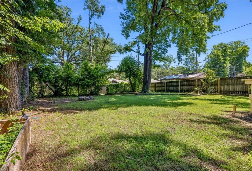 1700 FAXON AVE, Memphis, Tennessee 38112, 4 Bedroom Bedrooms, 10 Room Rooms,2 BathroomBathrooms,Residential,For Sale,FAXON,0,10224201