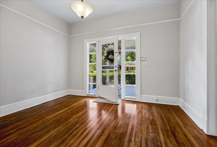 1700 FAXON AVE, Memphis, Tennessee 38112, 4 Bedroom Bedrooms, 10 Room Rooms,2 BathroomBathrooms,Residential,For Sale,FAXON,0,10224201