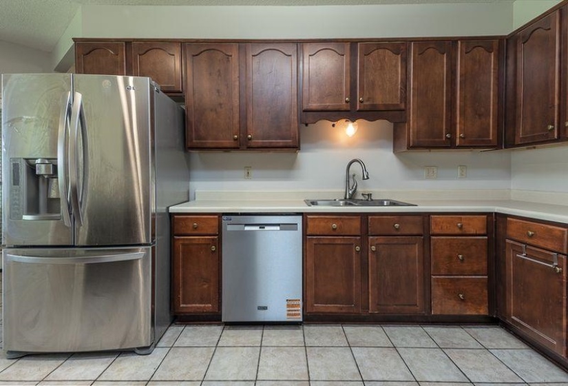 5115 BLUFF SPRINGS DR, Bartlett, Tennessee 38002, 3 Bedroom Bedrooms, 7 Room Rooms,2 BathroomBathrooms,Residential,For Sale,BLUFF SPRINGS,0,10224203
