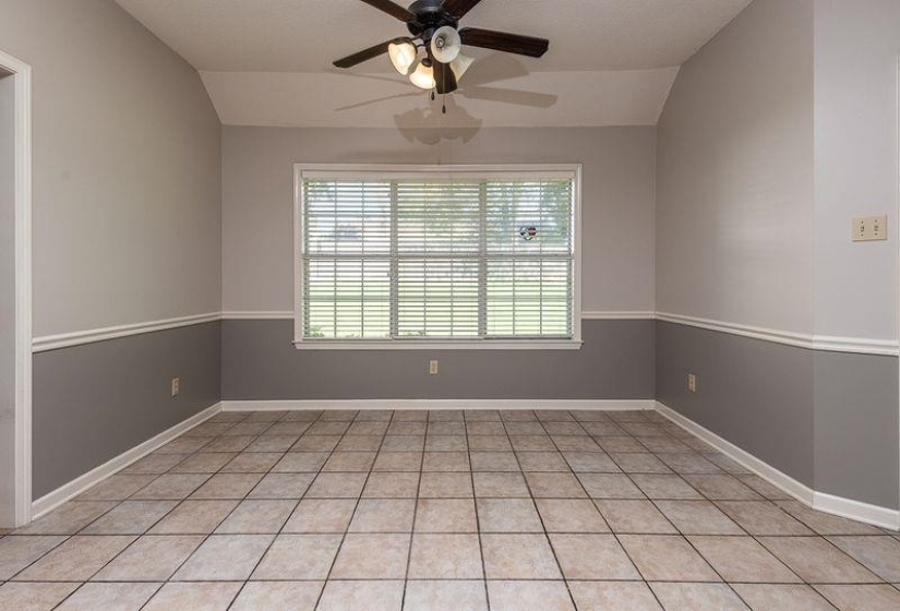 5115 BLUFF SPRINGS DR, Bartlett, Tennessee 38002, 3 Bedroom Bedrooms, 7 Room Rooms,2 BathroomBathrooms,Residential,For Sale,BLUFF SPRINGS,0,10224203