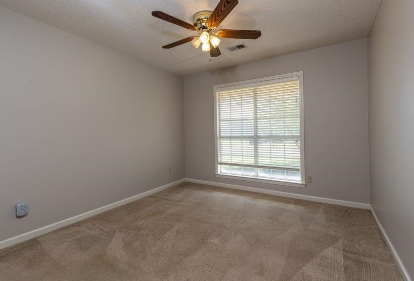 5115 BLUFF SPRINGS DR, Bartlett, Tennessee 38002, 3 Bedroom Bedrooms, 7 Room Rooms,2 BathroomBathrooms,Residential,For Sale,BLUFF SPRINGS,0,10224203