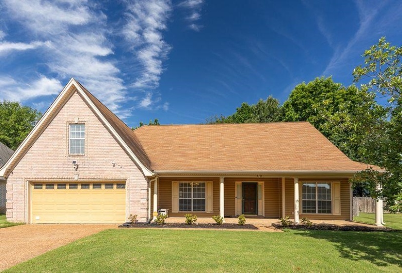 5115 BLUFF SPRINGS DR, Bartlett, Tennessee 38002, 3 Bedroom Bedrooms, 7 Room Rooms,2 BathroomBathrooms,Residential,For Sale,BLUFF SPRINGS,0,10224203