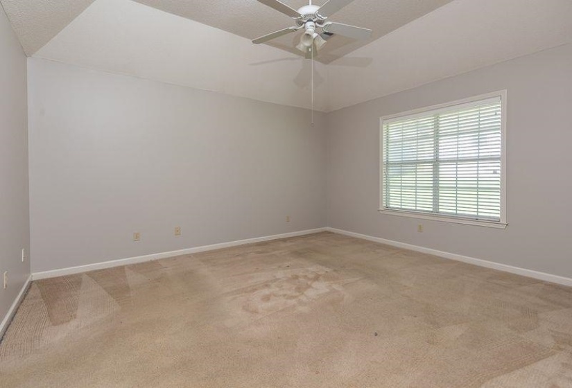 5115 BLUFF SPRINGS DR, Bartlett, Tennessee 38002, 3 Bedroom Bedrooms, 7 Room Rooms,2 BathroomBathrooms,Residential,For Sale,BLUFF SPRINGS,0,10224203