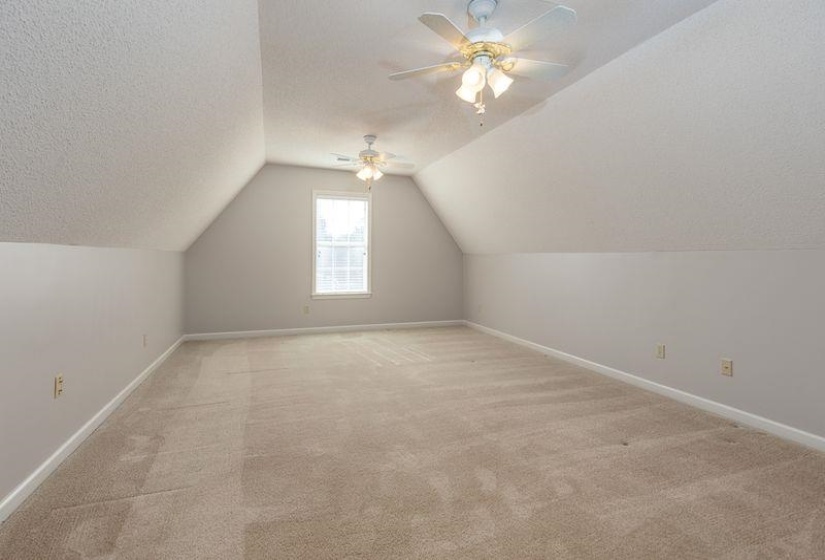5115 BLUFF SPRINGS DR, Bartlett, Tennessee 38002, 3 Bedroom Bedrooms, 7 Room Rooms,2 BathroomBathrooms,Residential,For Sale,BLUFF SPRINGS,0,10224203