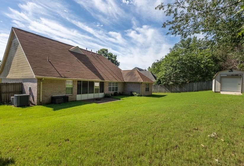 5115 BLUFF SPRINGS DR, Bartlett, Tennessee 38002, 3 Bedroom Bedrooms, 7 Room Rooms,2 BathroomBathrooms,Residential,For Sale,BLUFF SPRINGS,0,10224203