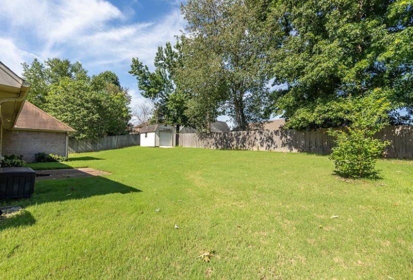 5115 BLUFF SPRINGS DR, Bartlett, Tennessee 38002, 3 Bedroom Bedrooms, 7 Room Rooms,2 BathroomBathrooms,Residential,For Sale,BLUFF SPRINGS,0,10224203