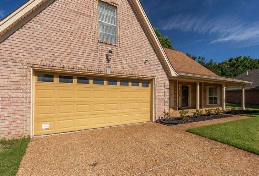 5115 BLUFF SPRINGS DR, Bartlett, Tennessee 38002, 3 Bedroom Bedrooms, 7 Room Rooms,2 BathroomBathrooms,Residential,For Sale,BLUFF SPRINGS,0,10224203
