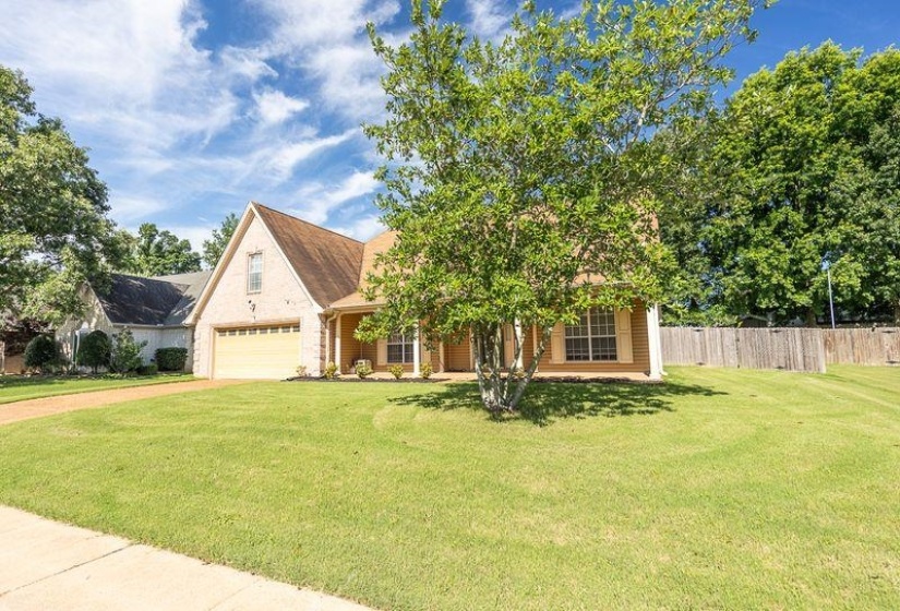 5115 BLUFF SPRINGS DR, Bartlett, Tennessee 38002, 3 Bedroom Bedrooms, 7 Room Rooms,2 BathroomBathrooms,Residential,For Sale,BLUFF SPRINGS,0,10224203