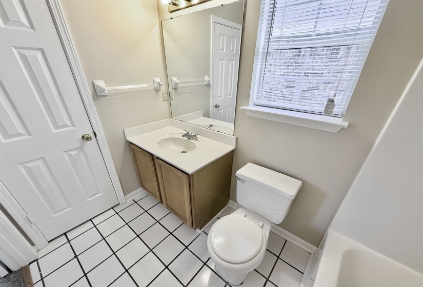3810 WALDEN MEADOW DR, Memphis, Tennessee 38135, 3 Bedroom Bedrooms, 5 Room Rooms,2 BathroomBathrooms,Residential,For Sale,WALDEN MEADOW,0,10224208