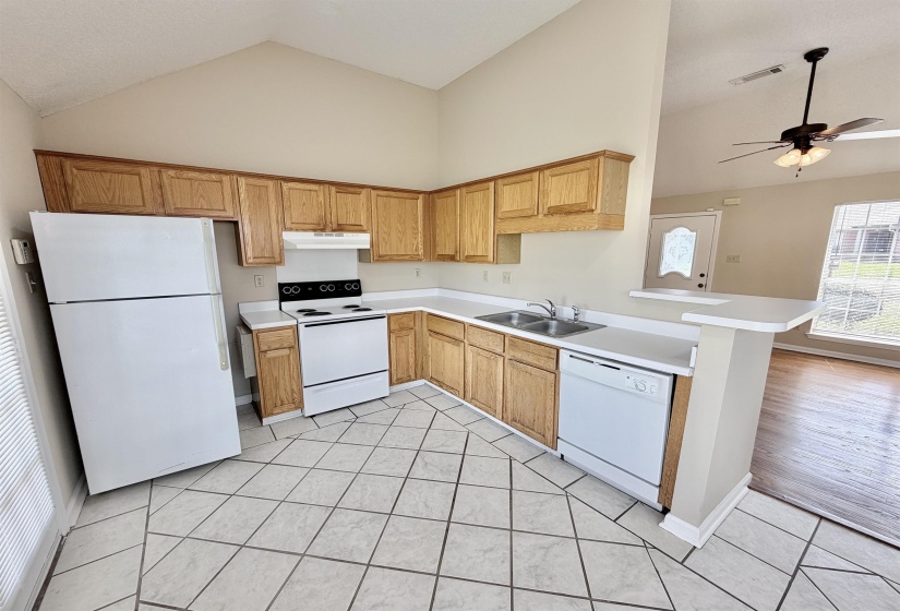 3810 WALDEN MEADOW DR, Memphis, Tennessee 38135, 3 Bedroom Bedrooms, 5 Room Rooms,2 BathroomBathrooms,Residential,For Sale,WALDEN MEADOW,0,10224208