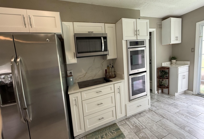 5882 MACLEOD DR, Memphis, Tennessee 38119, 4 Bedroom Bedrooms, 4 Room Rooms,2.1 BathroomBathrooms,Residential,For Sale,MACLEOD,0,10224211