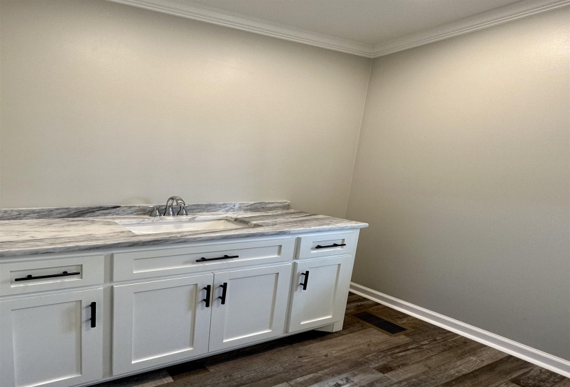 223 FORREST HILL RD, Selmer, Tennessee 38375, 3 Bedrooms Bedrooms, 10 Rooms Rooms,3.1 BathroomsBathrooms,Residential,For Sale,FORREST HILL,10224218