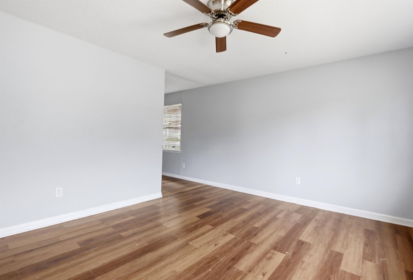 3807 GLENBUREE ST, Memphis, Tennessee 38109, 3 Bedrooms Bedrooms, 6 Rooms Rooms,1 BathroomBathrooms,Residential,For Sale,GLENBUREE,10224221